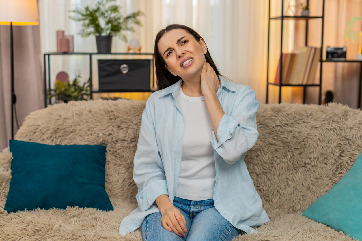 Understanding stiff necks − and how to ease the strain