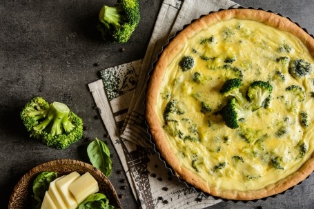Kale, Broccoli &amp; Cheese Quiche With Sweet Potato ‘Crust’&nbsp;--