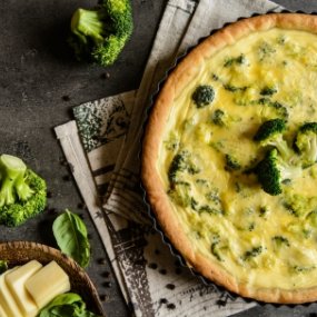 Kale, Broccoli & Cheese Quiche With Sweet Potato ‘Crust’  image